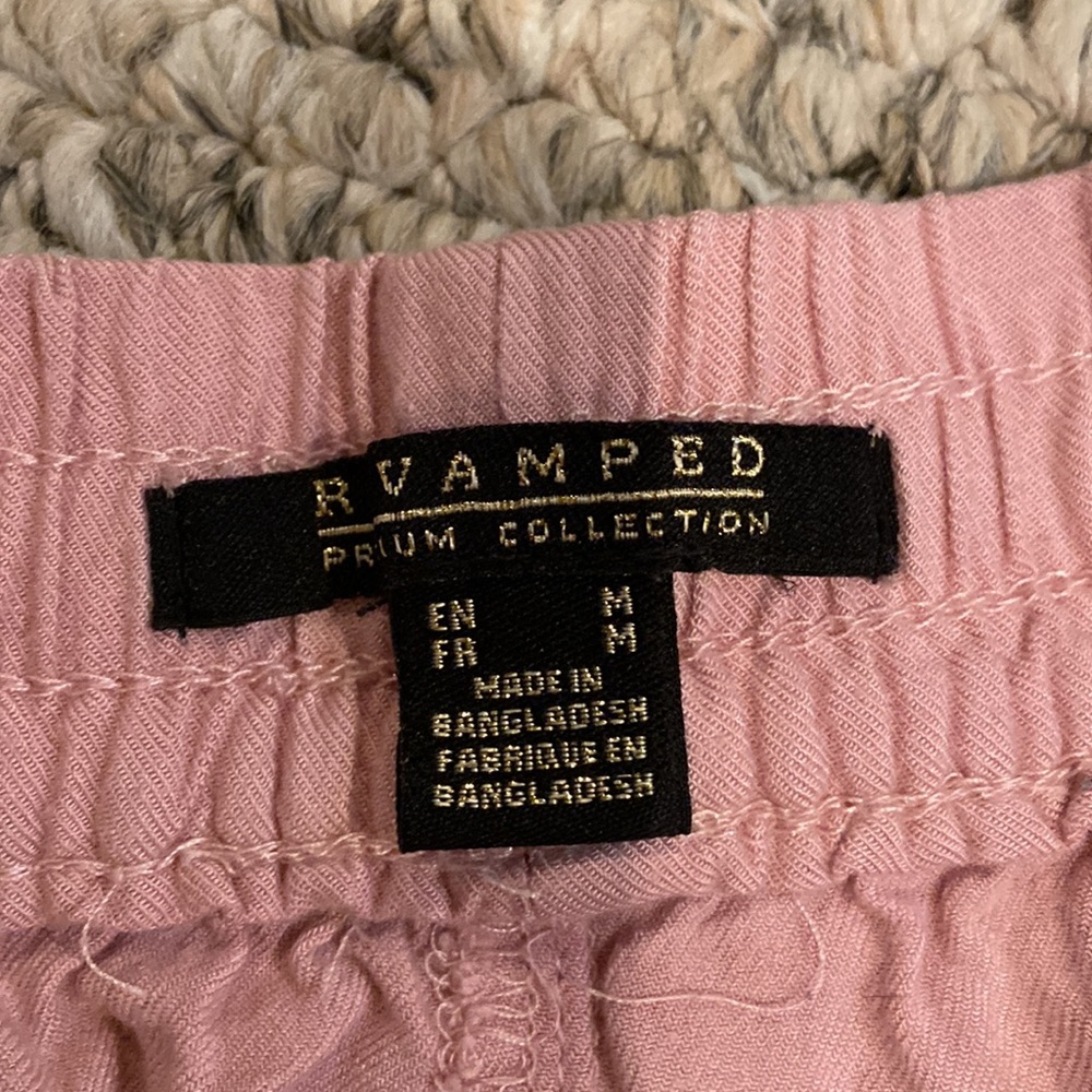 Shorts - Picture 3 of 3